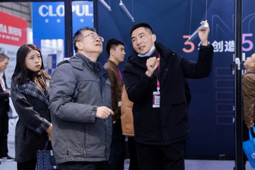 光”系列隐藏式晾衣架惊艳世界设计舞台凯发k8国际登录格峰亮相乌镇盛会“极(图7)