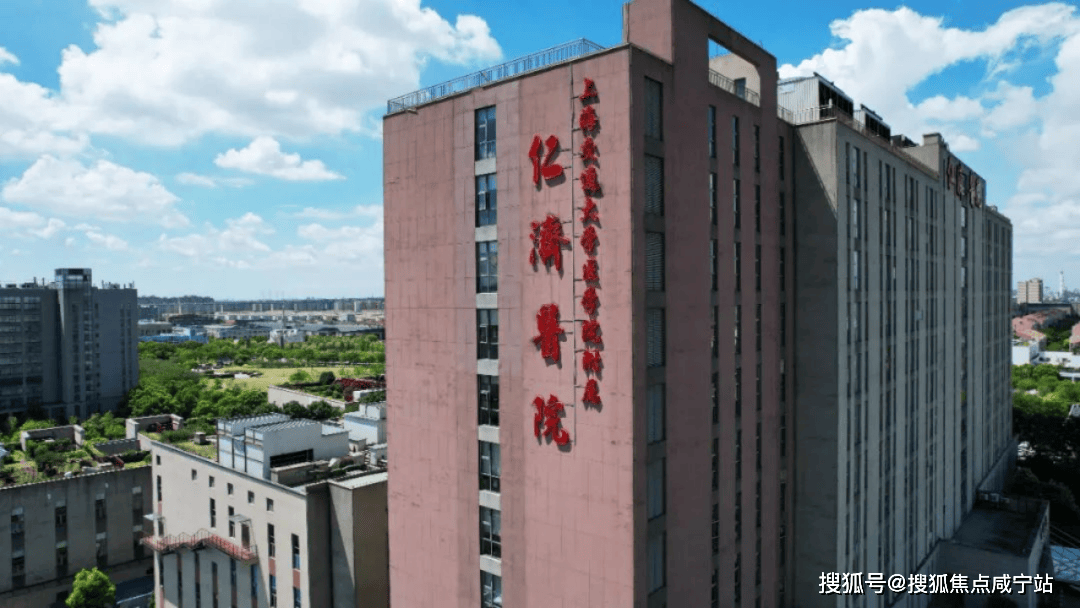 地址-最新房价户型图-小区环境-楼盘详情-交房时间-周边配套-售楼处电话象屿·天宸雅颂首页网站-象屿·天宸雅颂售楼处电话-楼盘详情-交房时间-(图5) 地址-最新房价户型图-小区环境-楼盘详情-交房时间-周边配套-售楼处电话象屿·天宸雅颂首页网站-象屿·天宸雅颂售楼处电话-楼盘详情-交房时间-(图5)