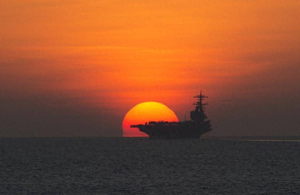 化桅杆外壳的工厂都倒闭了？美式新胡闹居然连制作一体(图2)